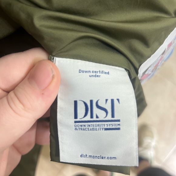 Moncler Men’s Baudinet Giubbotto - Picture 7 of 10